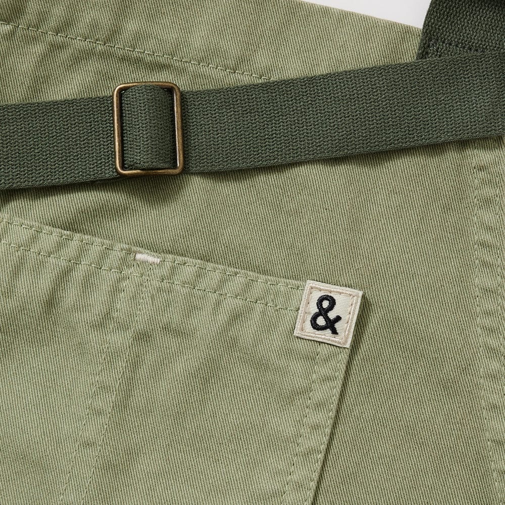 The Essential Apron in Matcha Green