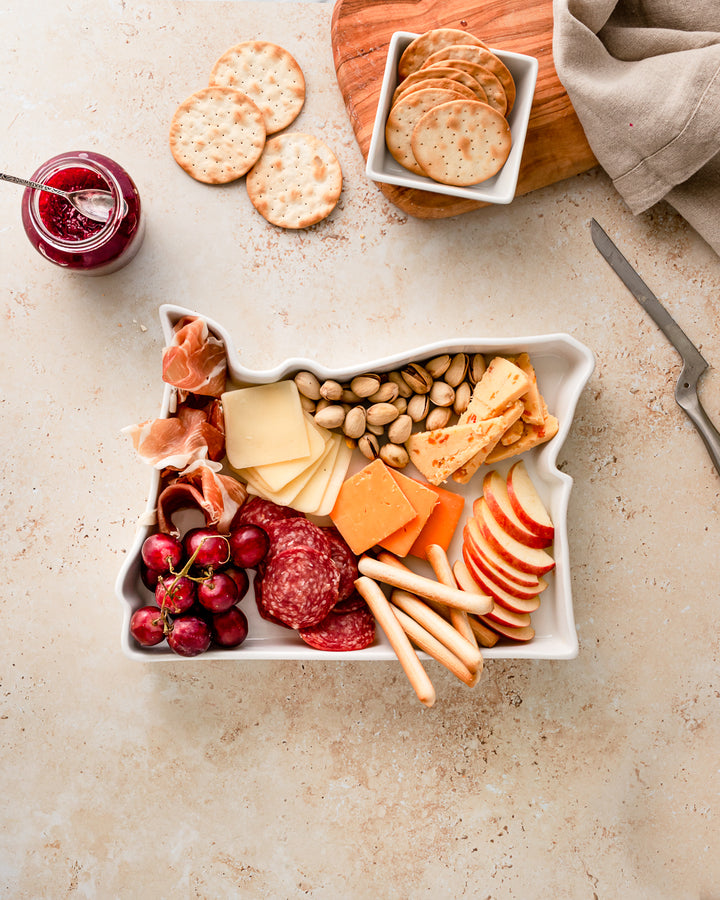 Oregon glossy white state plate charcuterie board. Oregon charcuterie tray. Oregon meat and cheese dish. Oregon appetizer dish. Oregon app tray. OR savory recipe. OR cooking gift. OR baking dish. OR baking gift. OR food gift.