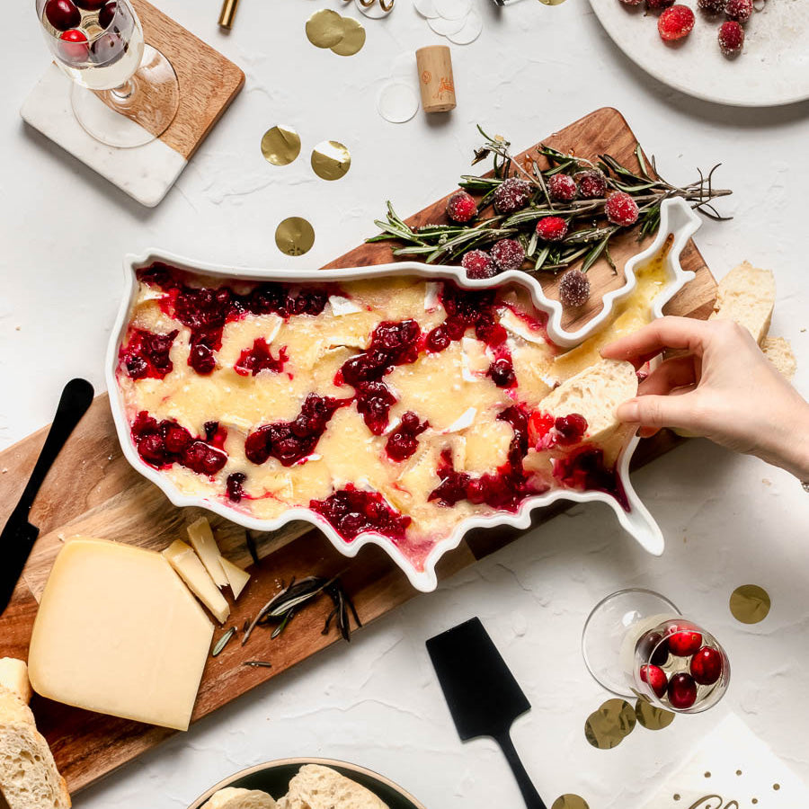 USA Baked Brie & Cranberry Dip